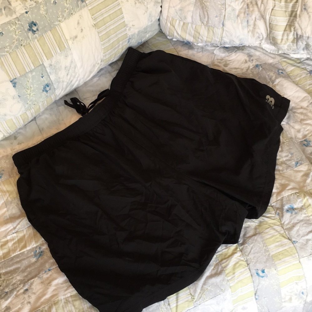 New Balance men’s athletic shorts size XL